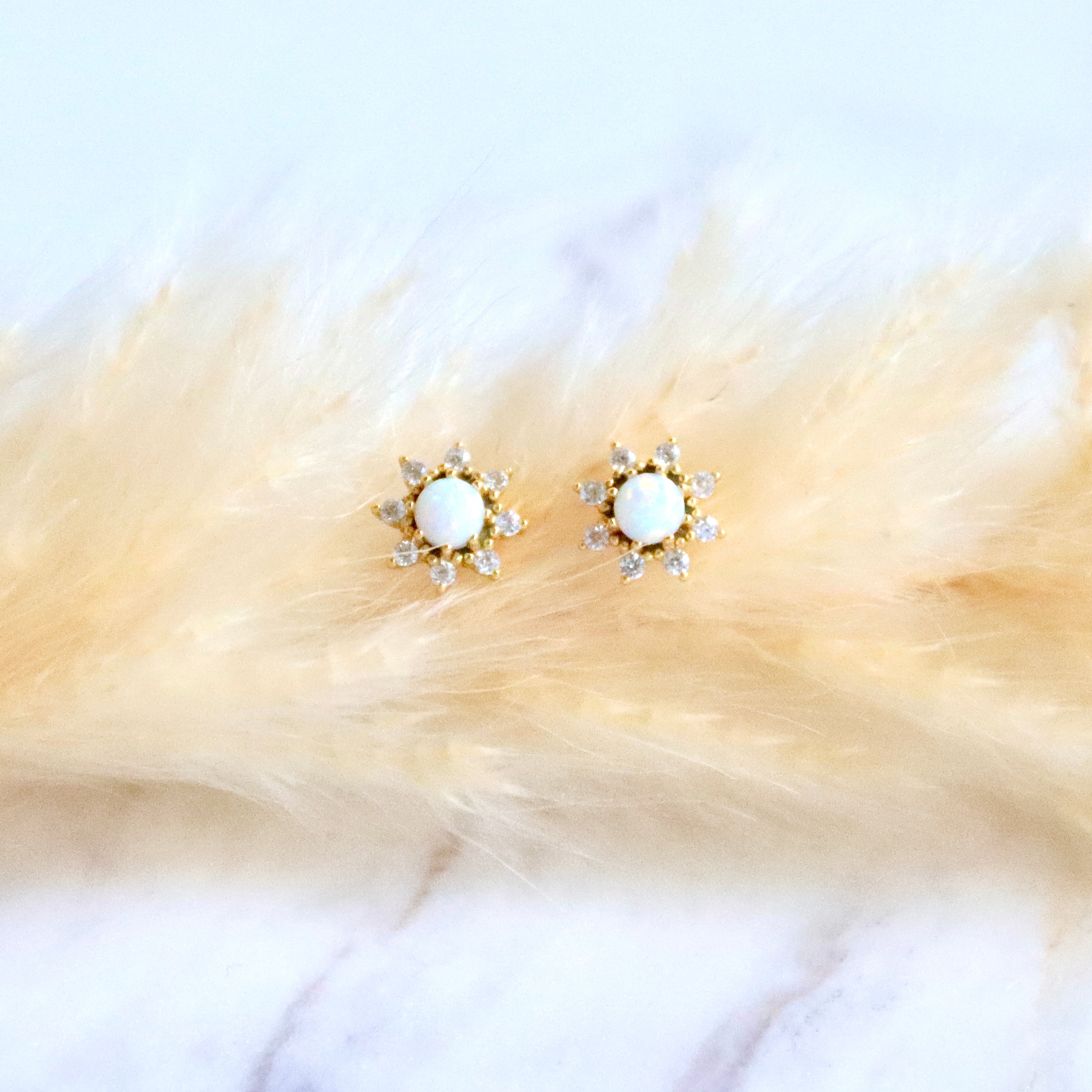 Opal Flower Stud Earrings - Hypoallergenic